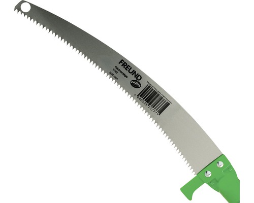 Záhradná pílka so zelenou rukoväťou