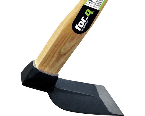 Záhradné náradie s drevenou rukoväťou a oceľovou čepeľou