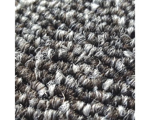 Detail strapcového koberca
