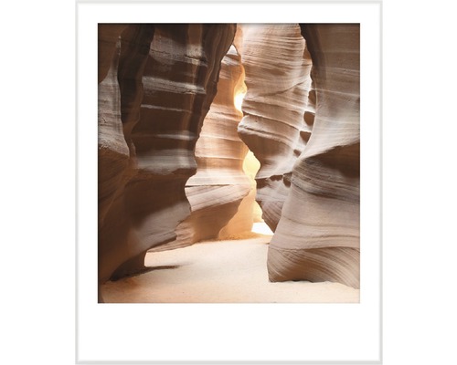 Zarámovaný obraz skalnej tiesňavy