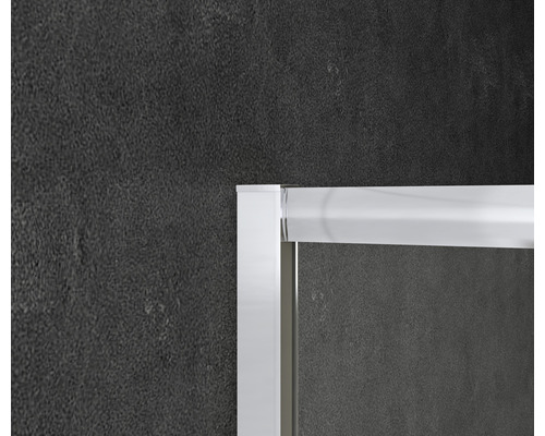 Detail sprchovacieho kúta s rámom