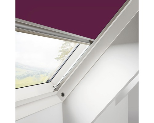 Strešné okno so zatemňovacou roletou