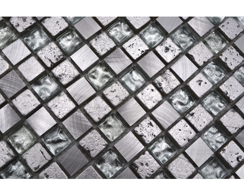 Mozaika zo skla a kovu