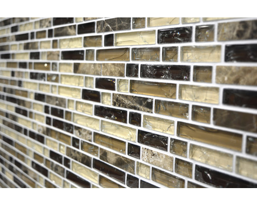 Mozaiková stena s obdĺžnikovými dlaždicami