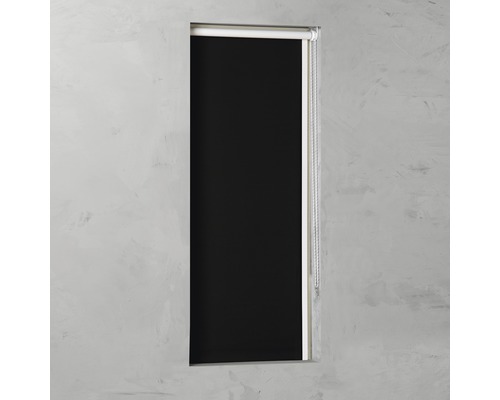 Čierna roleta na okne