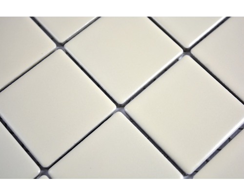 Mozaikové dlaždice štvorcového tvaru