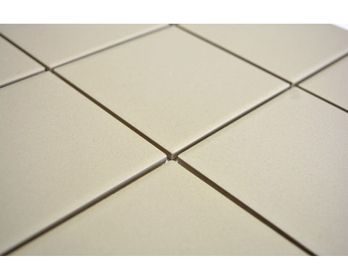 Detail štvorcových dlaždíc