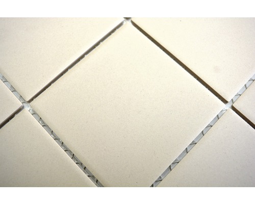 Detail keramických dlaždíc