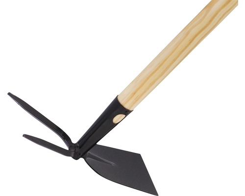 Kombinovaná motyka s drevenou násadou na záhradné práce