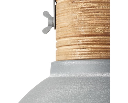 Detail lampy s dreveným puzdrom a skrutkou