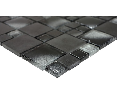 Mozaika zo skla a kameňa