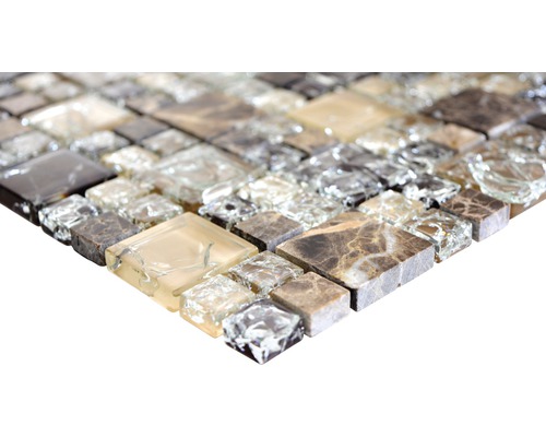 Mozaikové dlaždice zo skla a mramoru