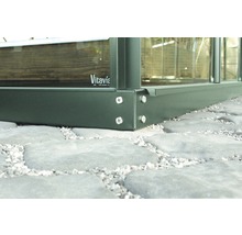 Skleník Vitavia Uranus 11500 sklenený 3 mm 257x445 cm zelený vr. základového rámu
