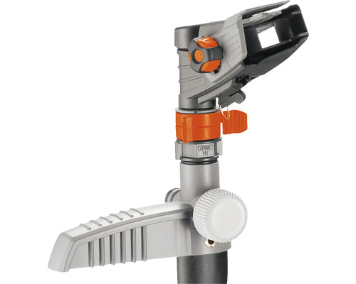 Záhradný zavlažovač na zavlažovanie trávnikov