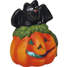 Halloweenska dekorácia s tekvicou a netopierom