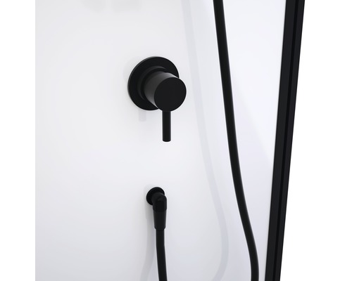 Čierna sprchová armatúra s ručnou sprchou a hadicou