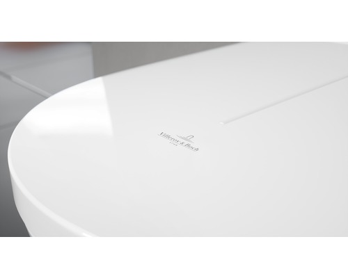 Logo Villeroy & Boch na kúpeľňovom WC