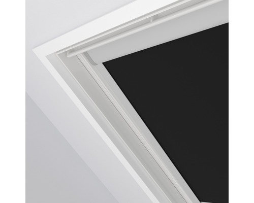 Strešné okno so zatemňovacou roletou