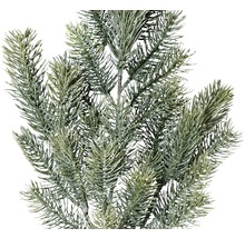 Detail umelého smrekového konára