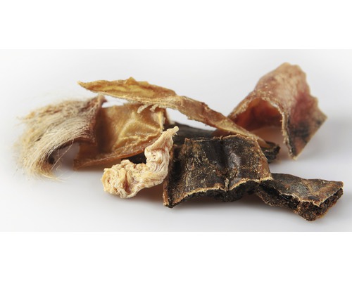 Hromada rôznych sušených psích maškŕt