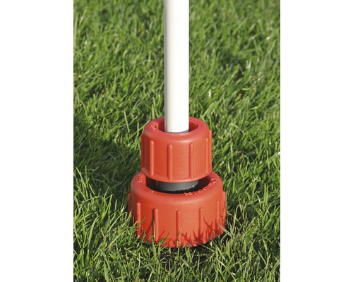 Upevnenie pre vlajkovú tyč v trávniku