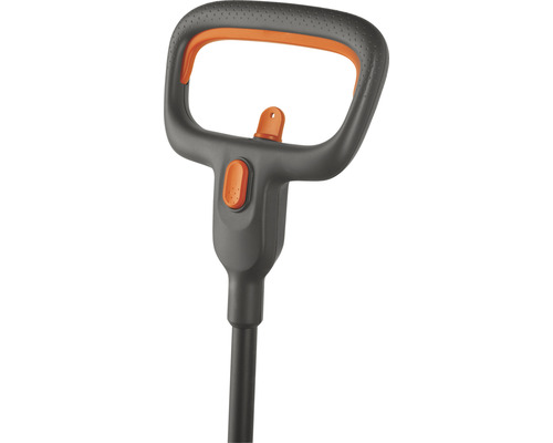 Rukoväť záhradného valca s ovládacím gombíkom