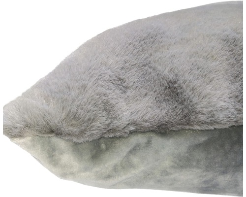 Dekoračný vankúš s kožušinovým vzhľadom