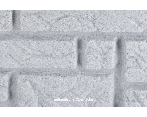 Detailný pohľad na obklad steny muriva s autentickým povrchom.