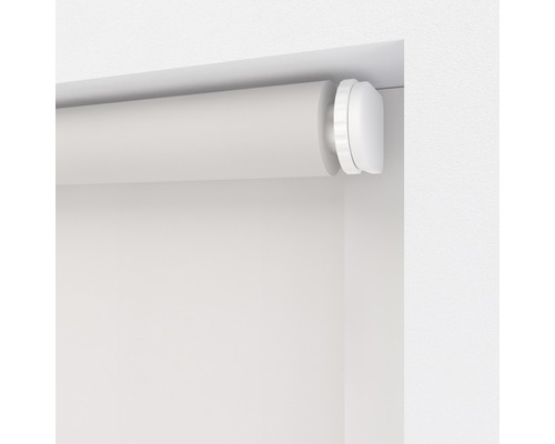 Roleta v okennom ráme