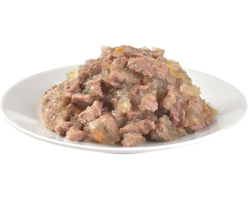 Mäso v aspiku na tanieri