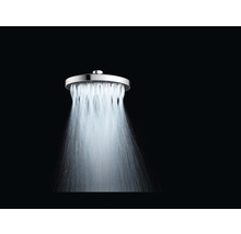 Sprchová hlavica s prúdom vody