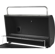 Otvorený gril na drevené uhlie s grilovacím roštom