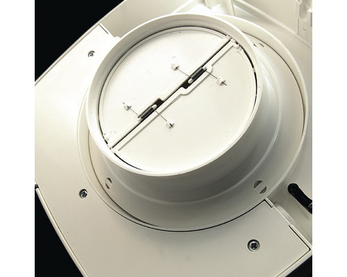 Detailný záber vetracieho zariadenia s klapkou