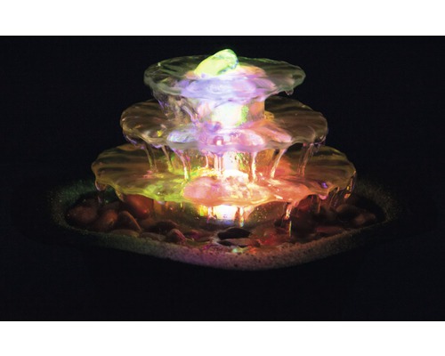 Dekoratívna izbová fontána s tromi úrovňami a osvetlením