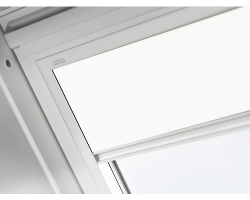Logo Velux na rolete strešného okna