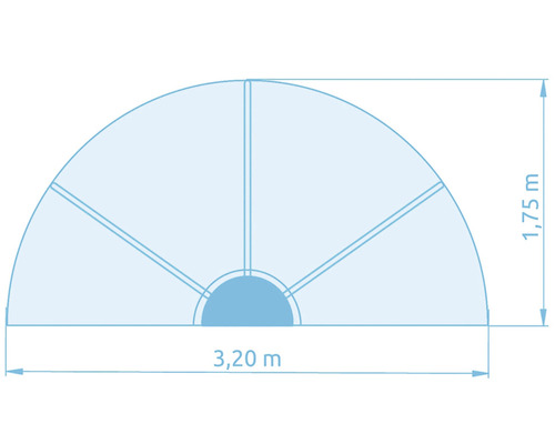 Polkruhový bazén s rozmermi 3,20 metra krát 1,75 metra.