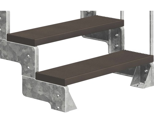 Dvojúrovňové schodisko s ryhovanými stupňami