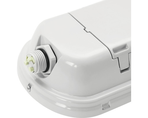 Detail vlhkotesného svietidla s káblovou priechodkou