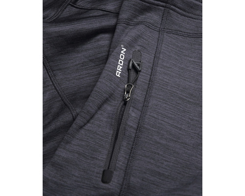 Detail funkčnej bundy s vreckom na zips a logom Ardon