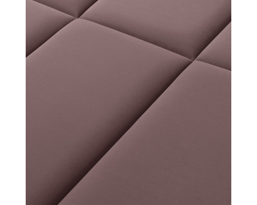 Detail prešívaného textilného povrchu