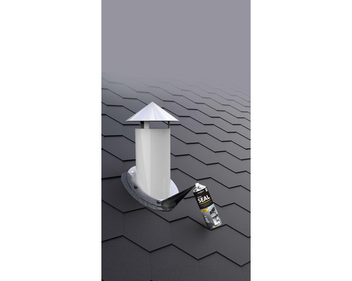 Strecha s komínom a tesniacim sprejom