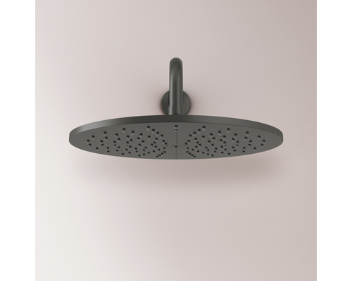 Čierna sprchová hlavica na montáž na stenu