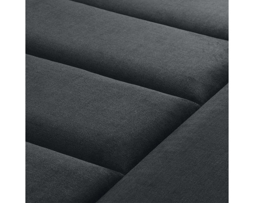 Detail čalúneného nábytku s látkovým poťahom