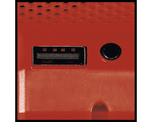 Detailný záber USB portu a konektora pre slúchadlá