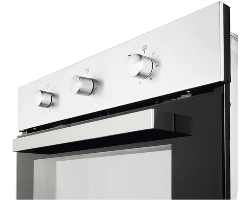 Detailný záber rúry s otočnými gombíkmi na reguláciu teploty