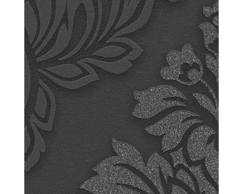 Detailný záber tapety s kvetinovým vzorom