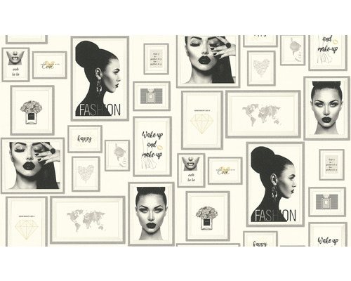 Tapeta s rôznymi motívmi v rámoch