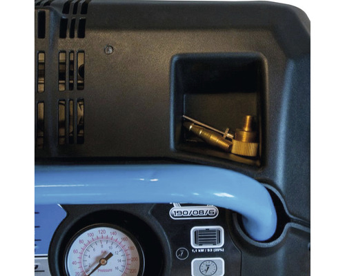 Detail kompresora s priehradkou na príslušenstvo