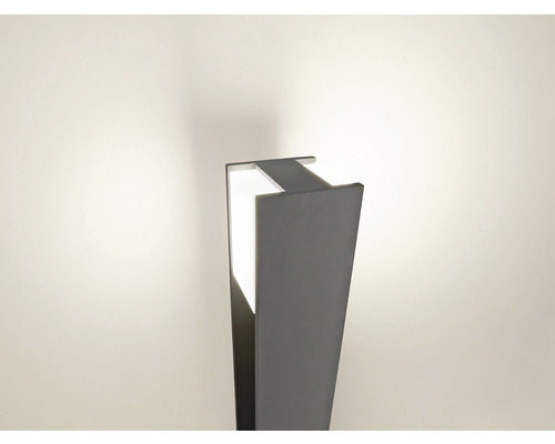 Záhradná lampa na osvetlenie vonkajších priestorov