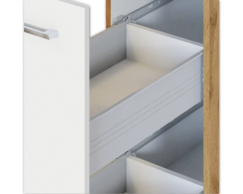 Výsuv z kúpeľňového nábytku so zásuvkami